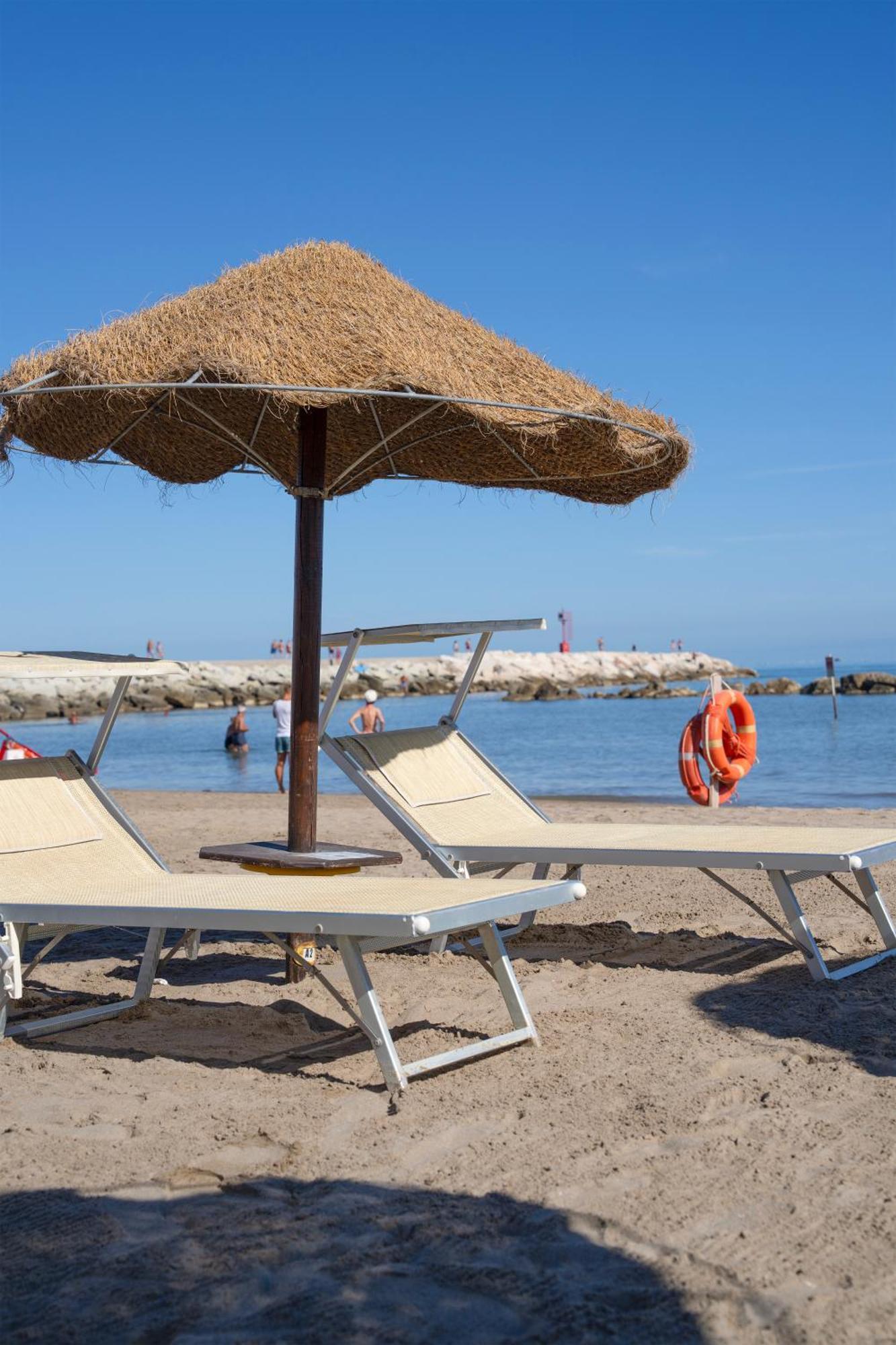 Appartamenti Villa Tonni Gabicce Mare Buitenkant foto